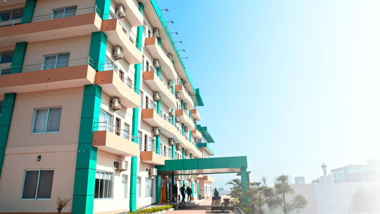 Gautam Buddha Airport Hotel Siddharthanagar Exterior photo